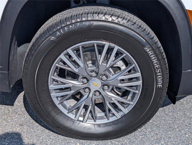 used 2025 Chevrolet Traverse car, priced at $37,000