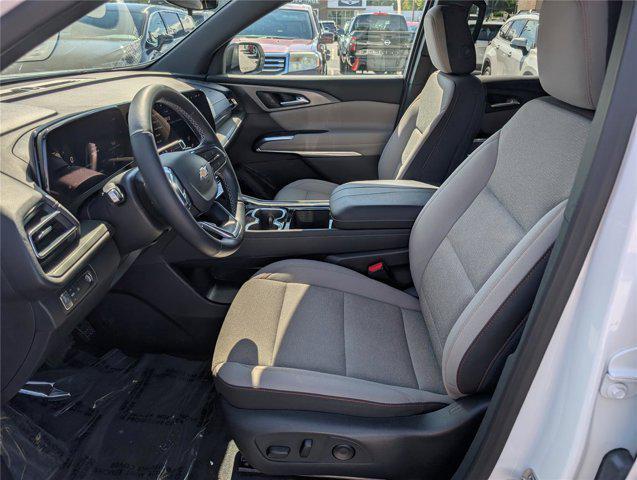 used 2025 Chevrolet Traverse car, priced at $37,000