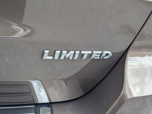 used 2021 Jeep Grand Cherokee car, priced at $27,327