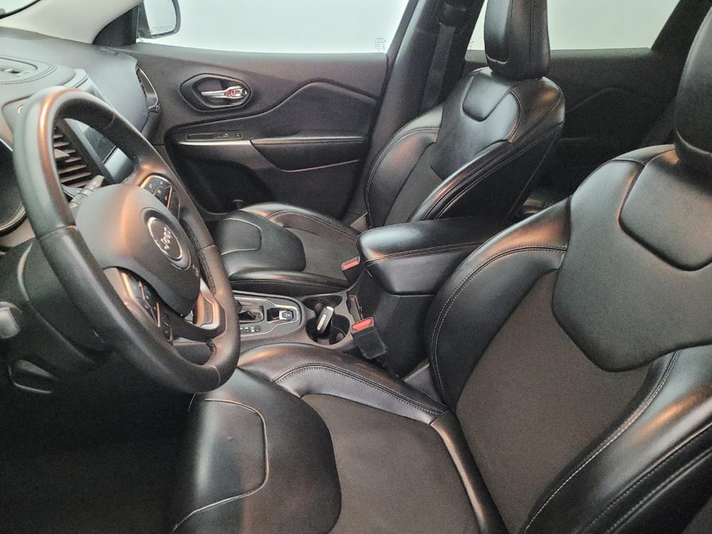 used 2020 Jeep Cherokee car, priced at $20,895