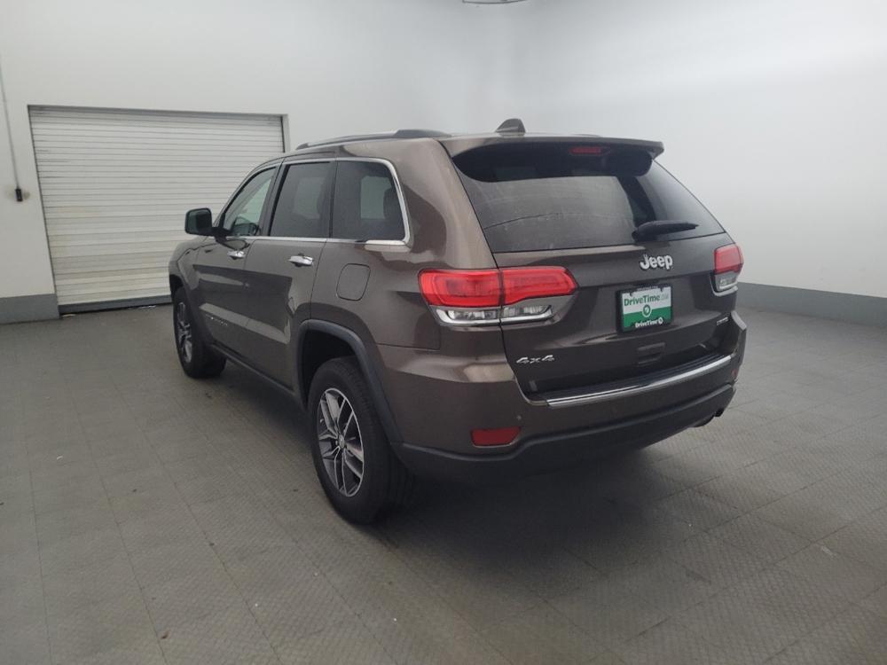 used 2017 Jeep Grand Cherokee car, priced at $20,395