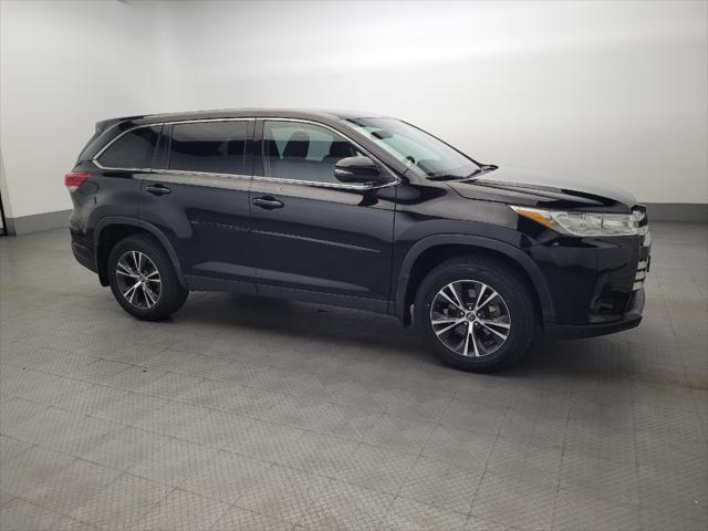 used 2019 Toyota Highlander car, priced at $28,895