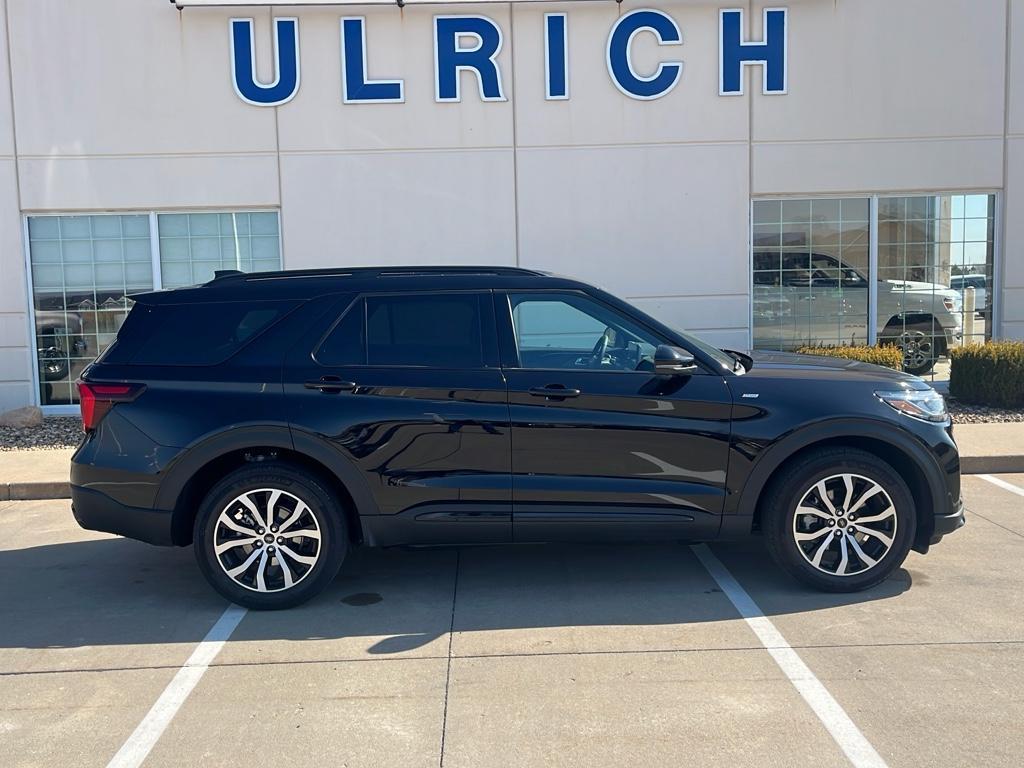 used 2025 Ford Explorer car, priced at $43,590