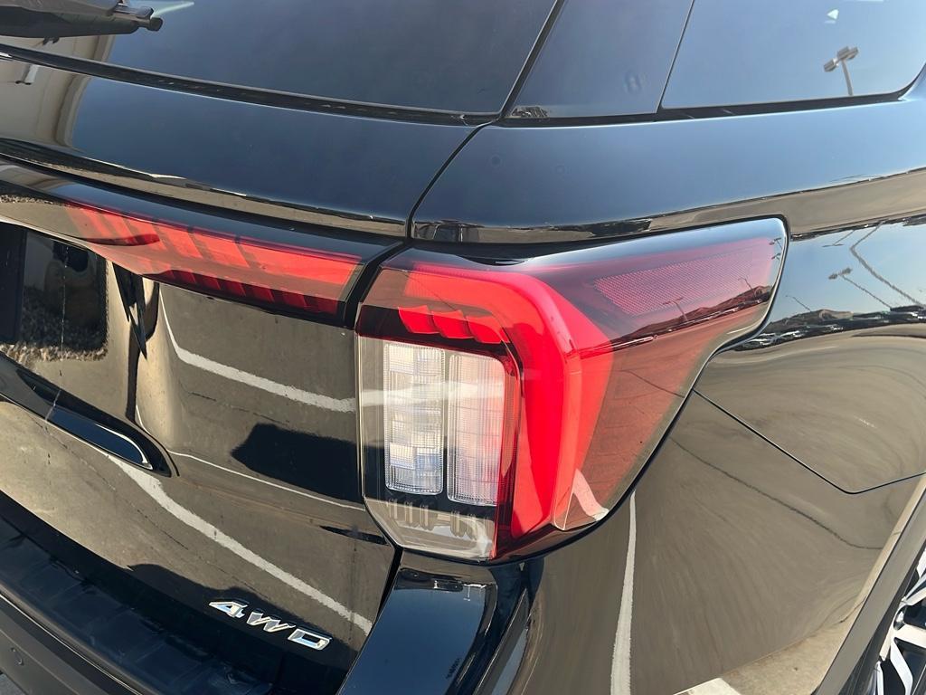 used 2025 Ford Explorer car, priced at $43,590