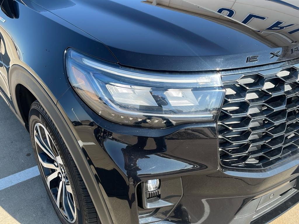 used 2025 Ford Explorer car, priced at $43,590