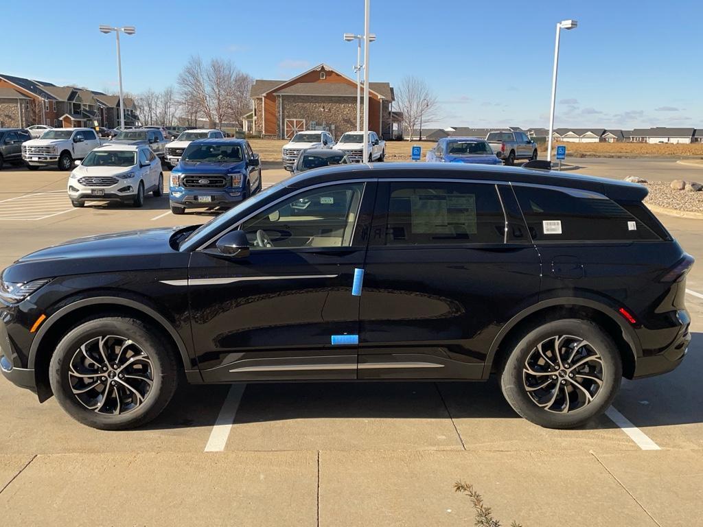 new 2025 Lincoln Nautilus car, priced at $55,485