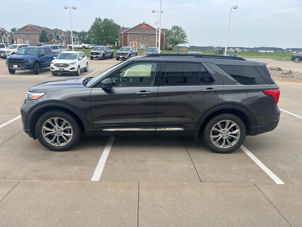 used 2020 Ford Explorer car