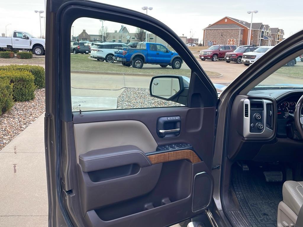 used 2014 GMC Sierra 1500 car, priced at $23,985