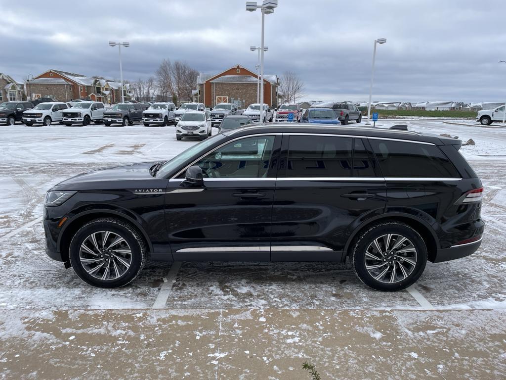 new 2025 Lincoln Aviator car, priced at $63,075