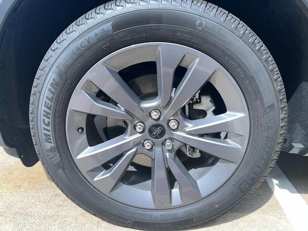 new 2025 Ford Explorer car, priced at $47,445