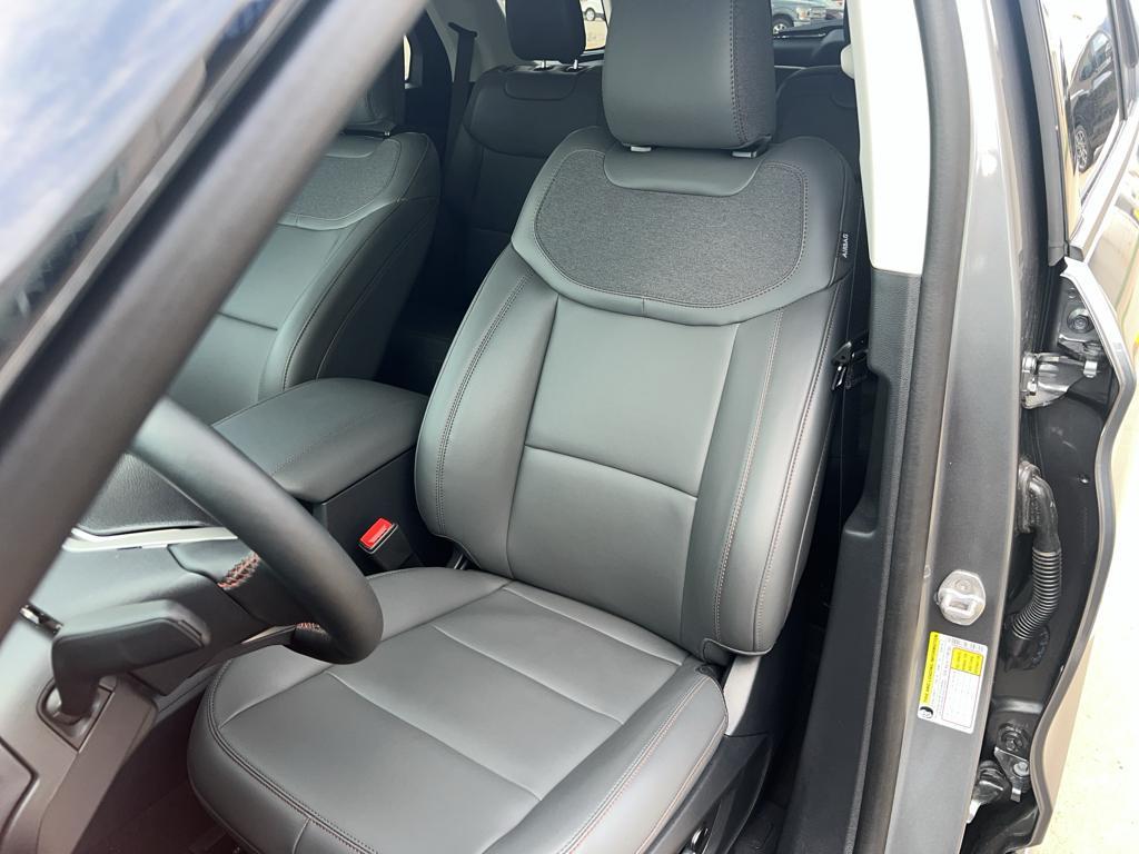 new 2025 Ford Explorer car, priced at $47,445