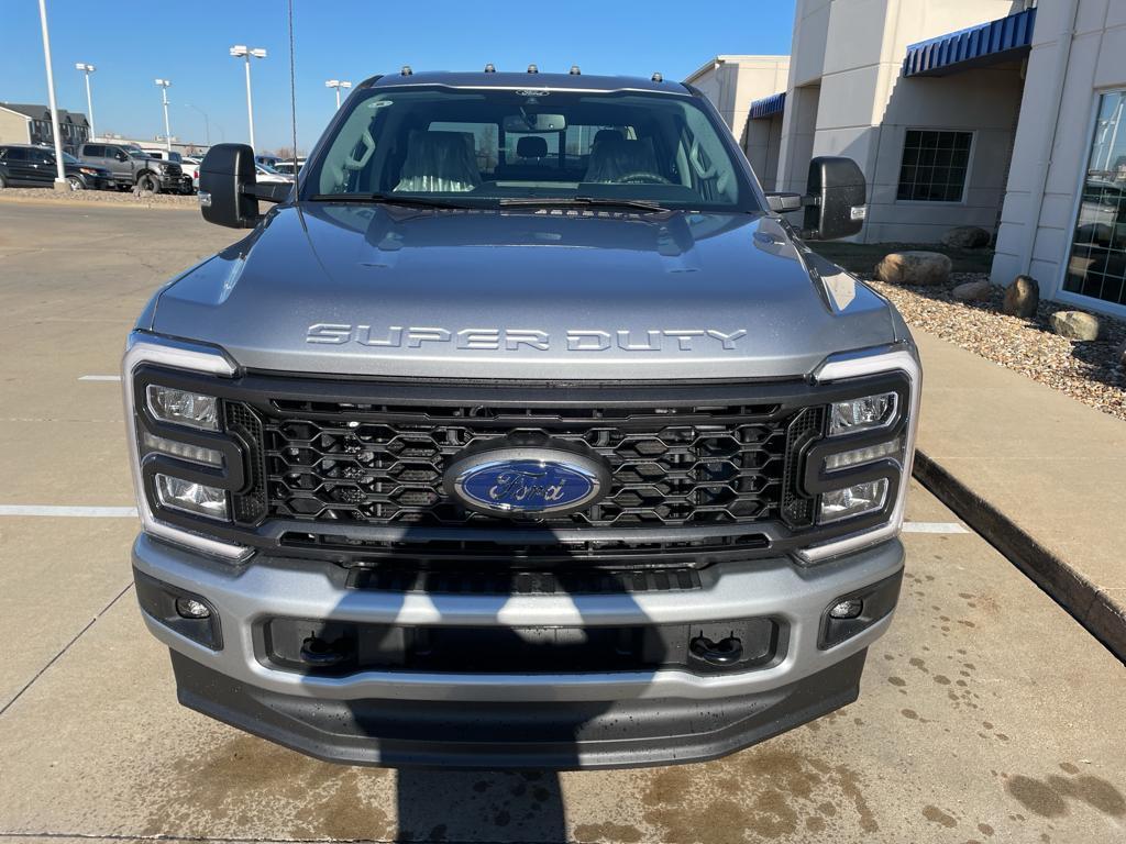 new 2024 Ford F-350 car, priced at $66,015