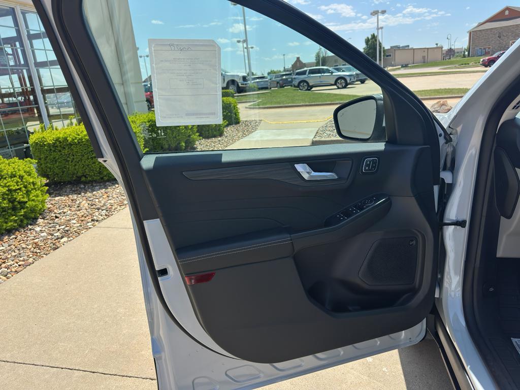 new 2025 Ford Escape car, priced at $38,588