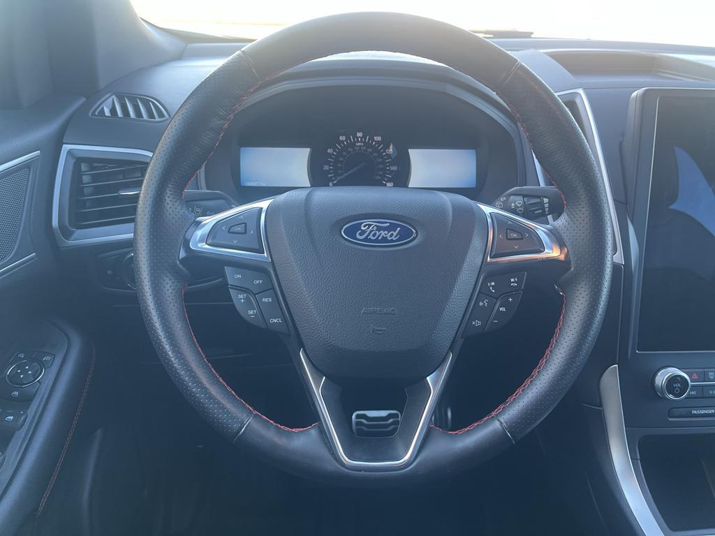 used 2024 Ford Edge car, priced at $33,950