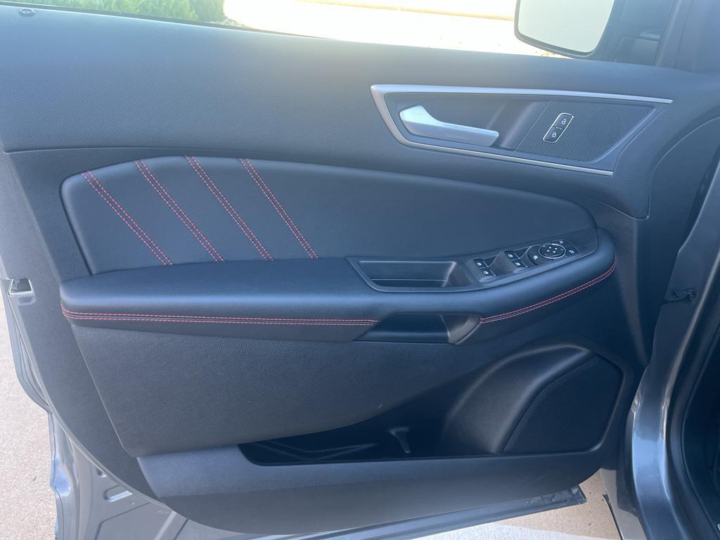 used 2024 Ford Edge car, priced at $33,950