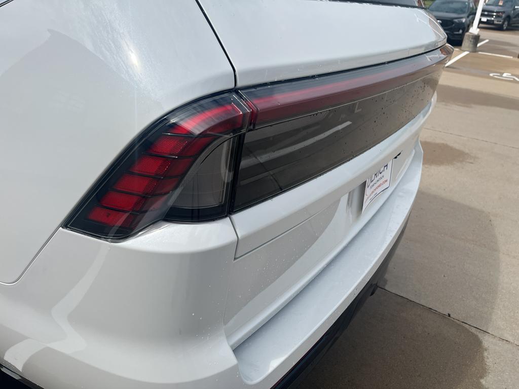 new 2025 Lincoln Navigator car, priced at $103,589
