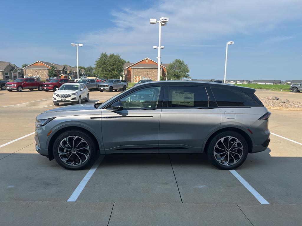 new 2025 Lincoln Nautilus car, priced at $65,455