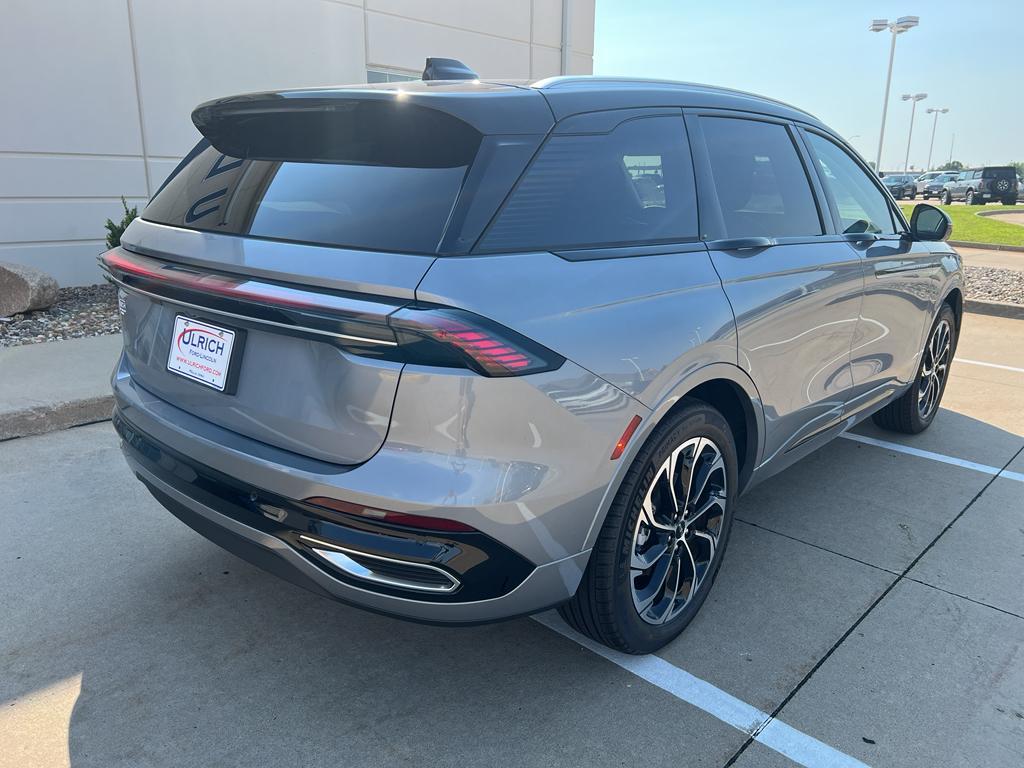 new 2025 Lincoln Nautilus car, priced at $65,455