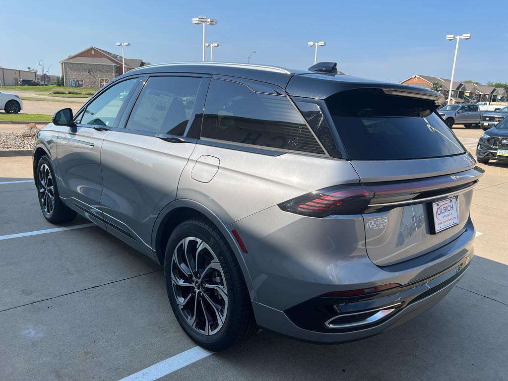 new 2025 Lincoln Nautilus car, priced at $65,455