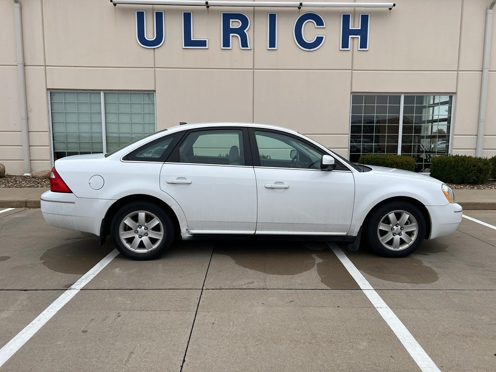 used 2007 Ford Five Hundred car, priced at $7,981