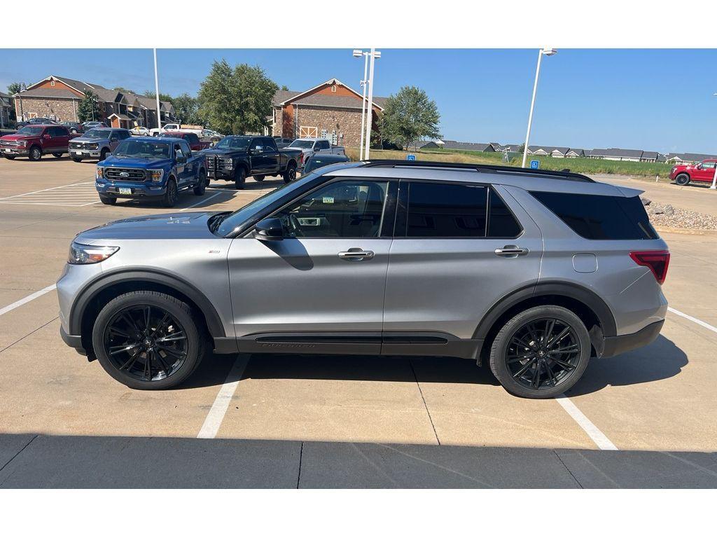 used 2022 Ford Explorer car, priced at $33,985