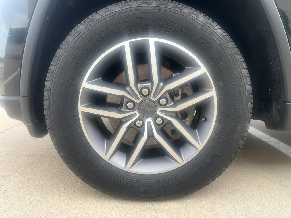 used 2020 Jeep Grand Cherokee car, priced at $23,985