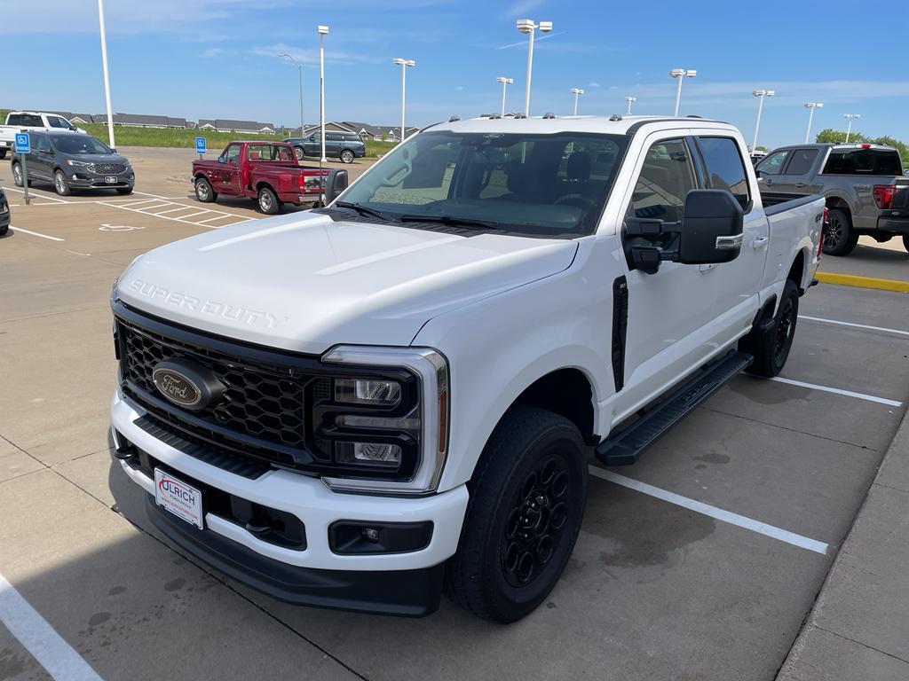 new 2025 Ford F-350 car, priced at $69,940
