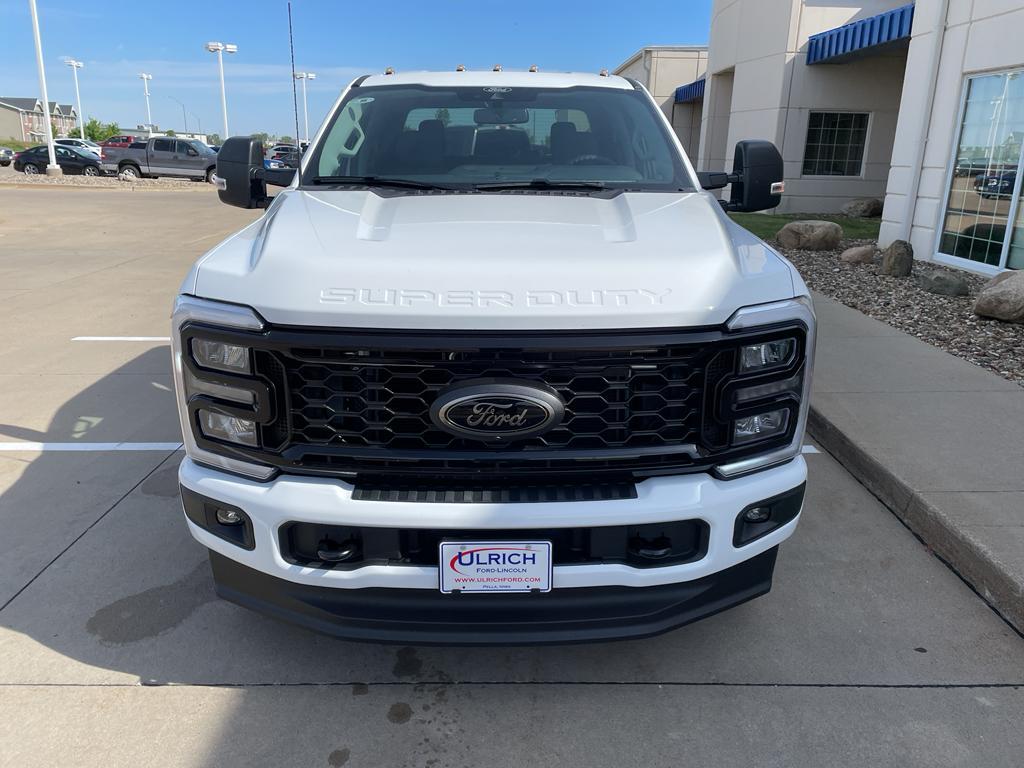 new 2025 Ford F-350 car, priced at $69,940