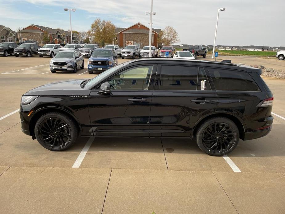 new 2025 Lincoln Aviator car, priced at $80,400