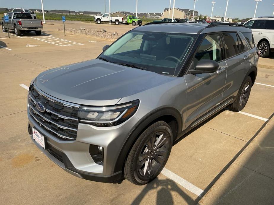 new 2025 Ford Explorer car, priced at $48,105