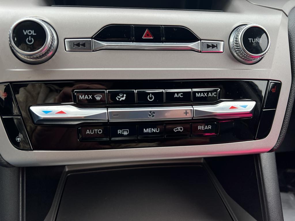 used 2023 Ford Explorer car, priced at $31,879