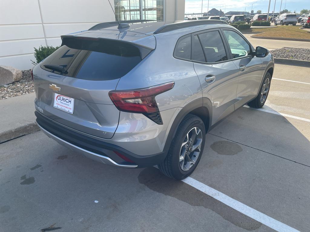 used 2025 Chevrolet Trax car, priced at $21,985