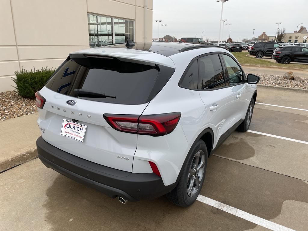 new 2025 Ford Escape car, priced at $36,400