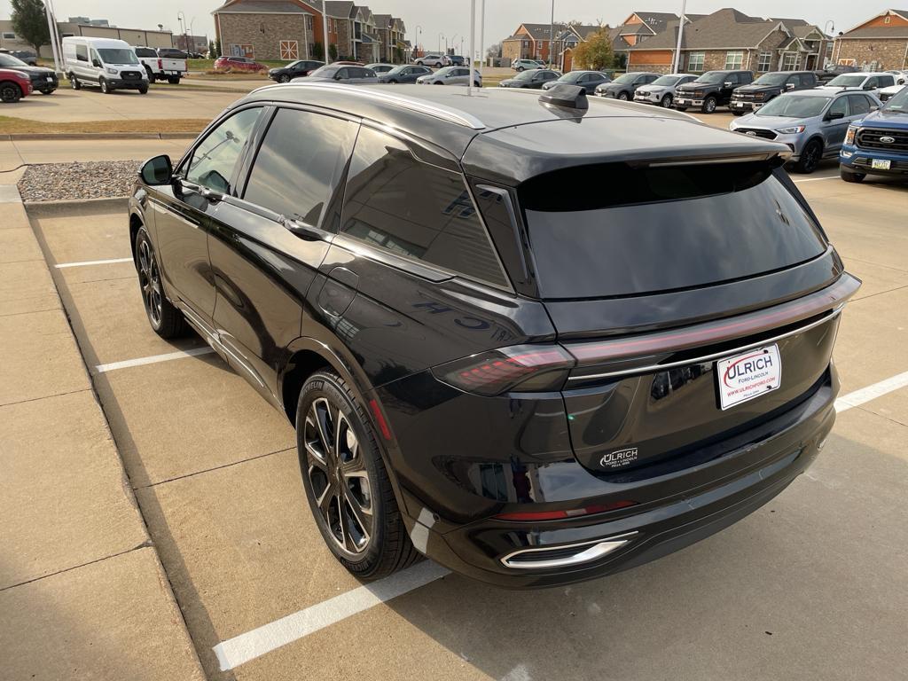 new 2024 Lincoln Nautilus car, priced at $58,445