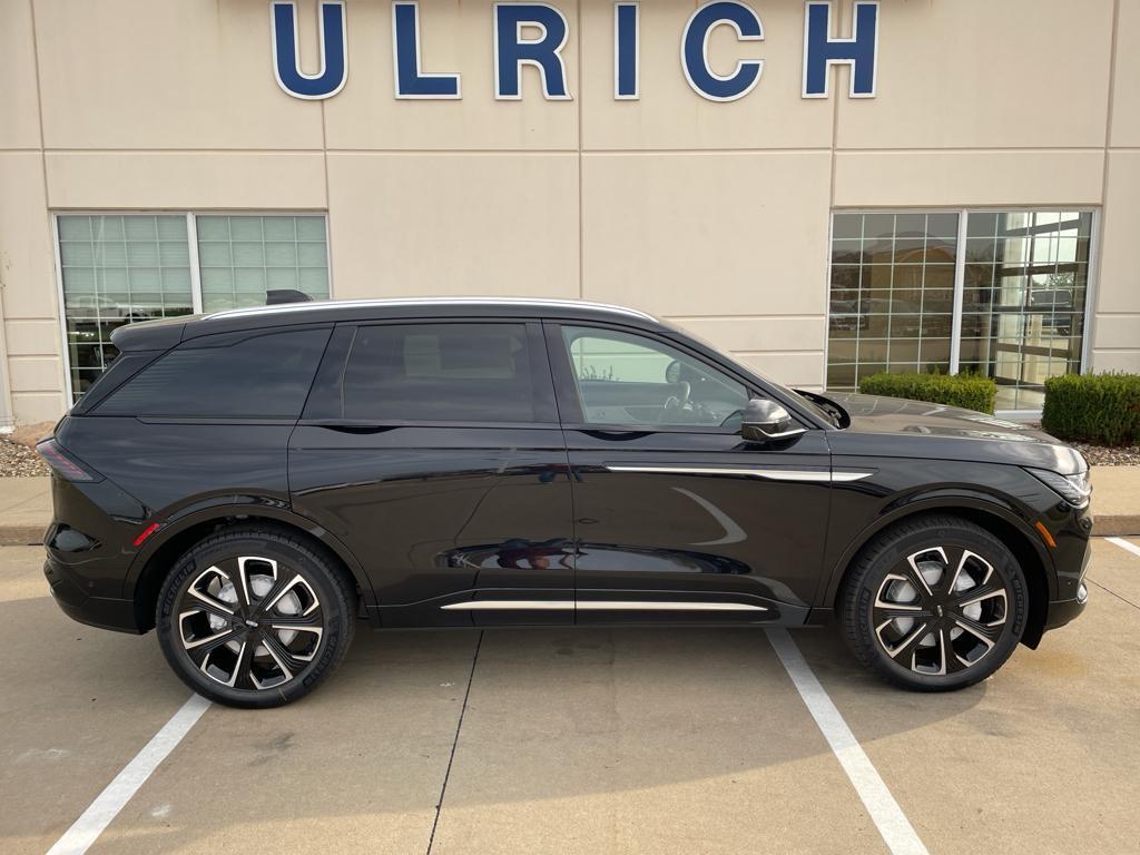 new 2024 Lincoln Nautilus car, priced at $58,445