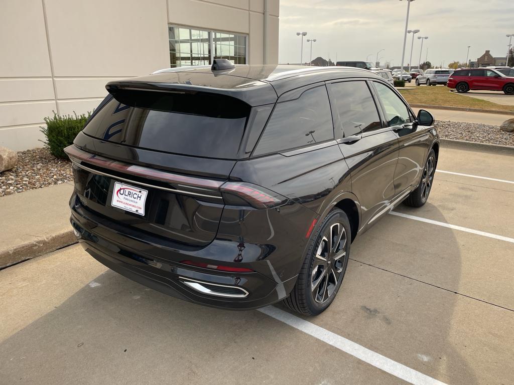 new 2024 Lincoln Nautilus car, priced at $58,445