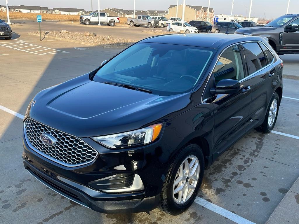 used 2024 Ford Edge car, priced at $29,885