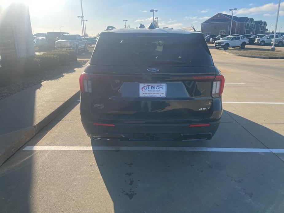 new 2025 Ford Explorer car, priced at $52,740