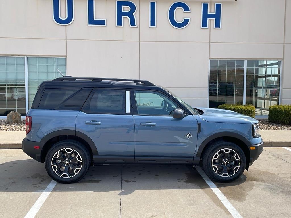 new 2025 Ford Bronco Sport car, priced at $35,655