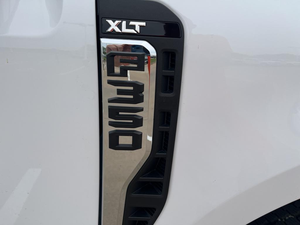 new 2025 Ford F-350 car, priced at $62,280