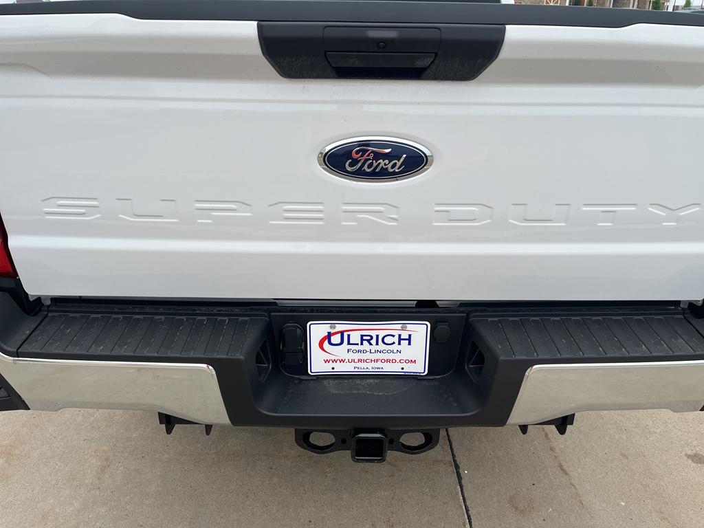 new 2025 Ford F-350 car, priced at $62,280