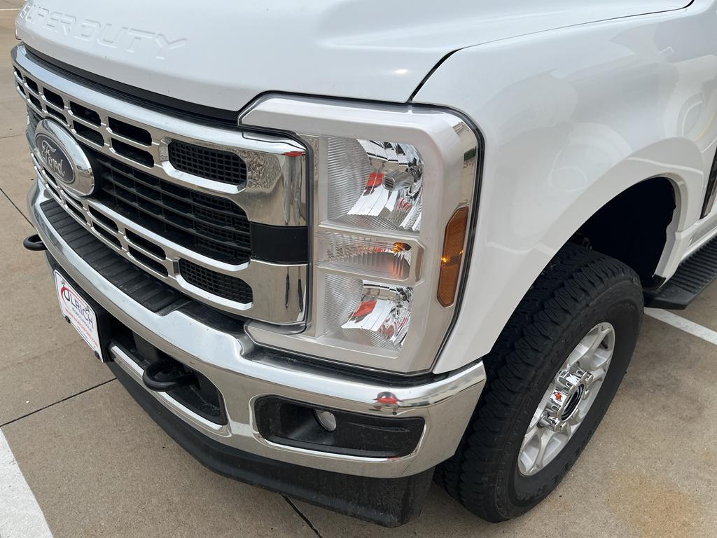 new 2025 Ford F-350 car, priced at $62,280