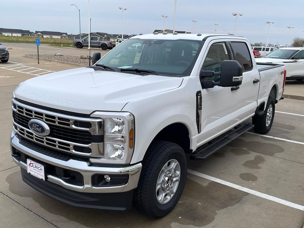 new 2025 Ford F-250 car, priced at $60,650