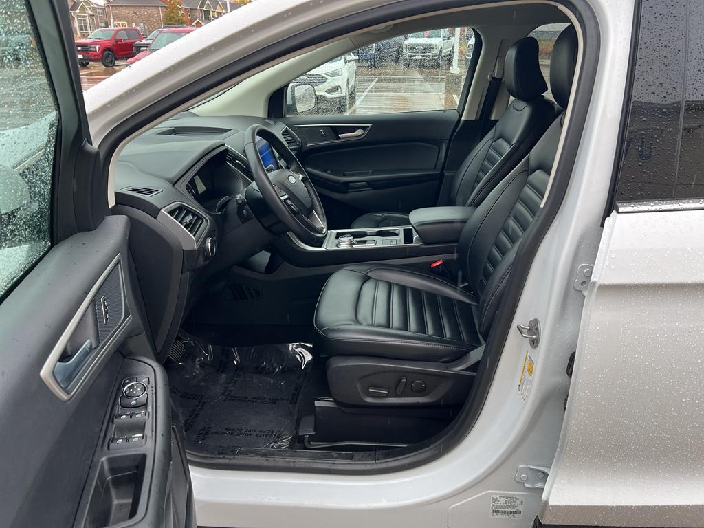 used 2024 Ford Edge car, priced at $26,299