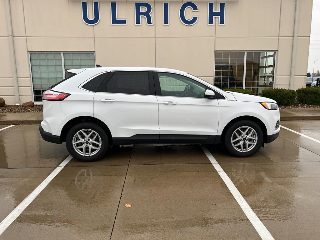 used 2024 Ford Edge car, priced at $26,299