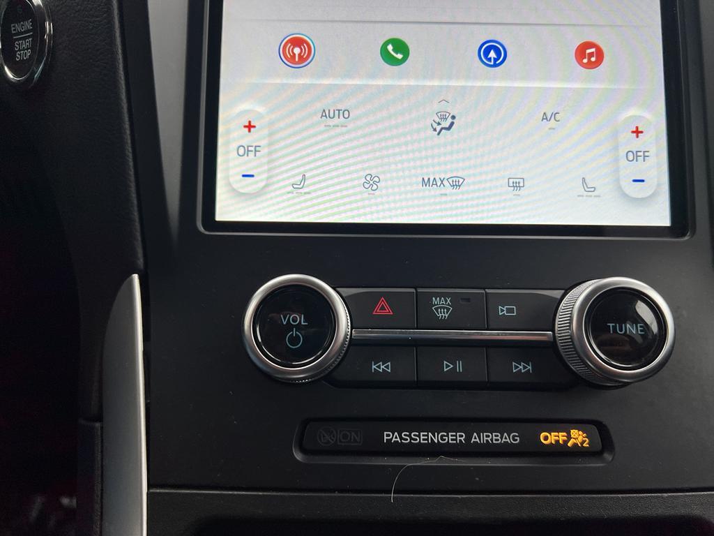 used 2024 Ford Edge car, priced at $26,299