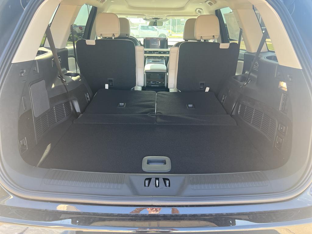 new 2025 Lincoln Aviator car, priced at $63,990