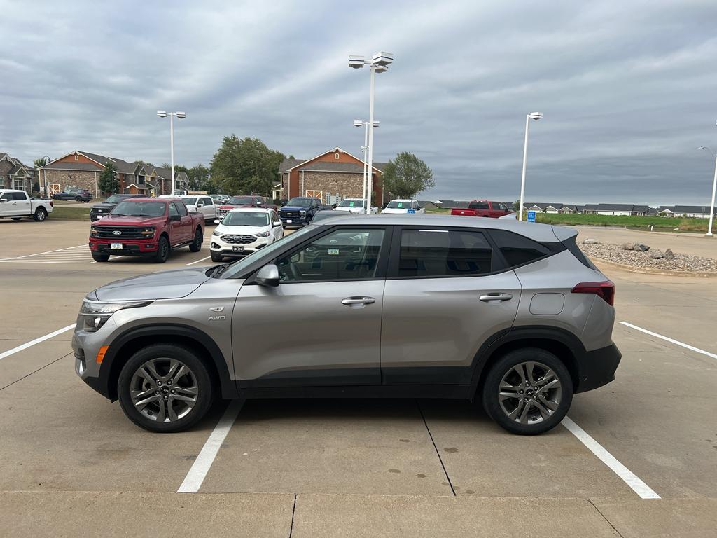 used 2022 Kia Seltos car, priced at $18,308