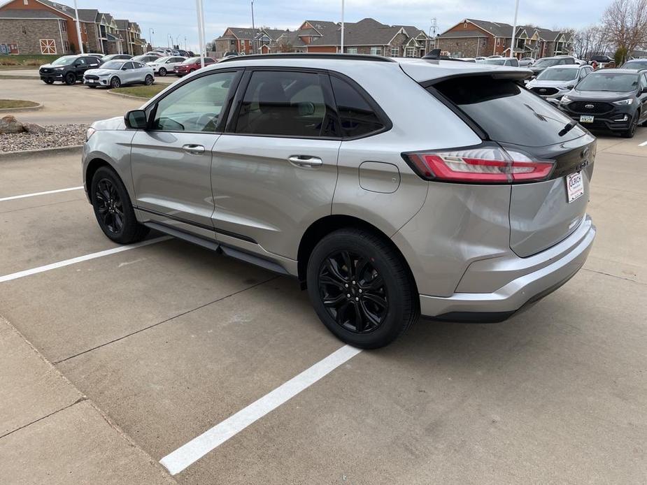new 2024 Ford Edge car, priced at $40,960