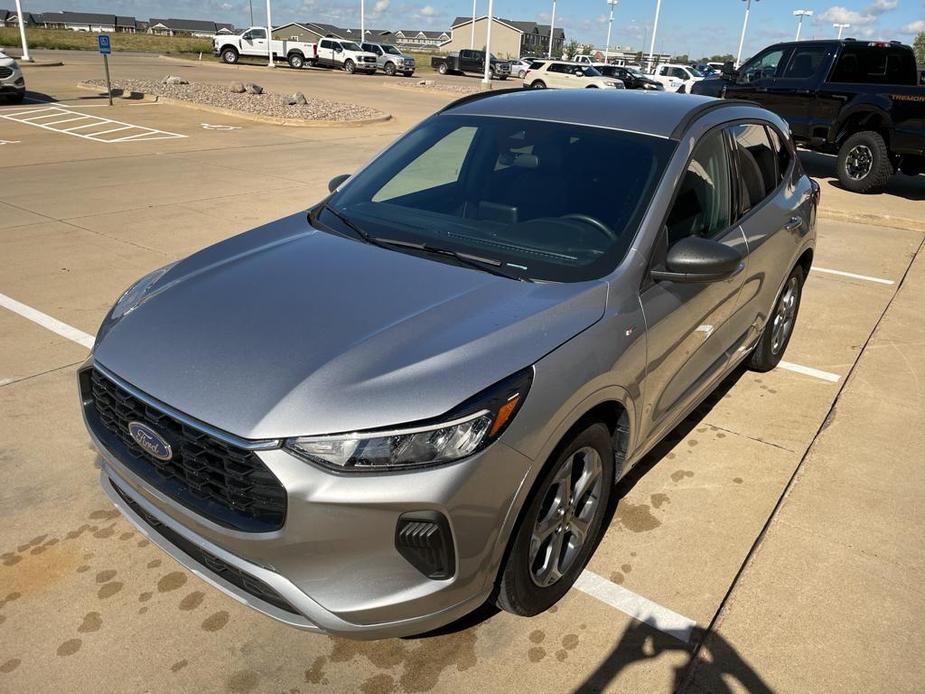 used 2023 Ford Escape car, priced at $25,600